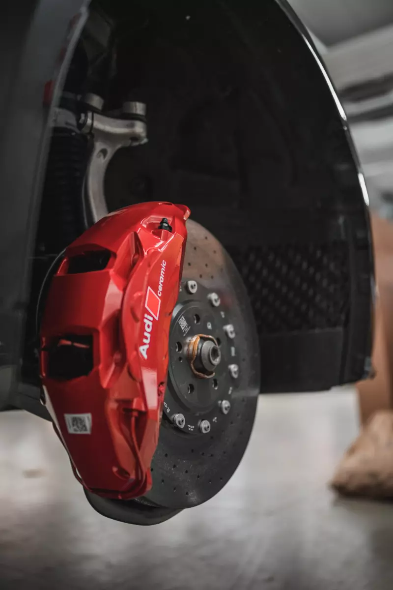 WHAT CAN HAPPEN WHEN YOU DRIVE WHEN YOUR BRAKE PADS ARE WORN?