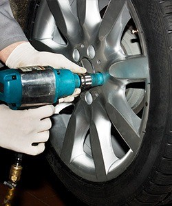 removing alloy wheel nuts